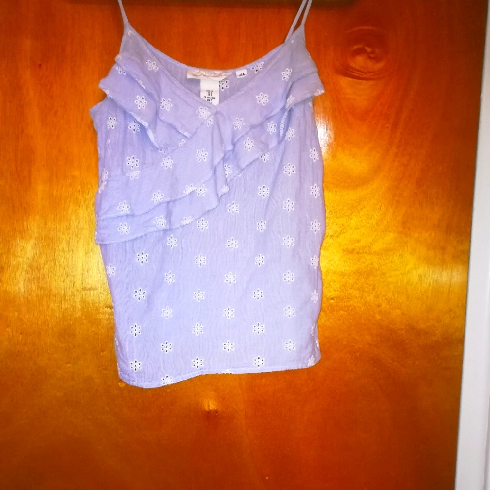 H&M women's summer shirt size 4